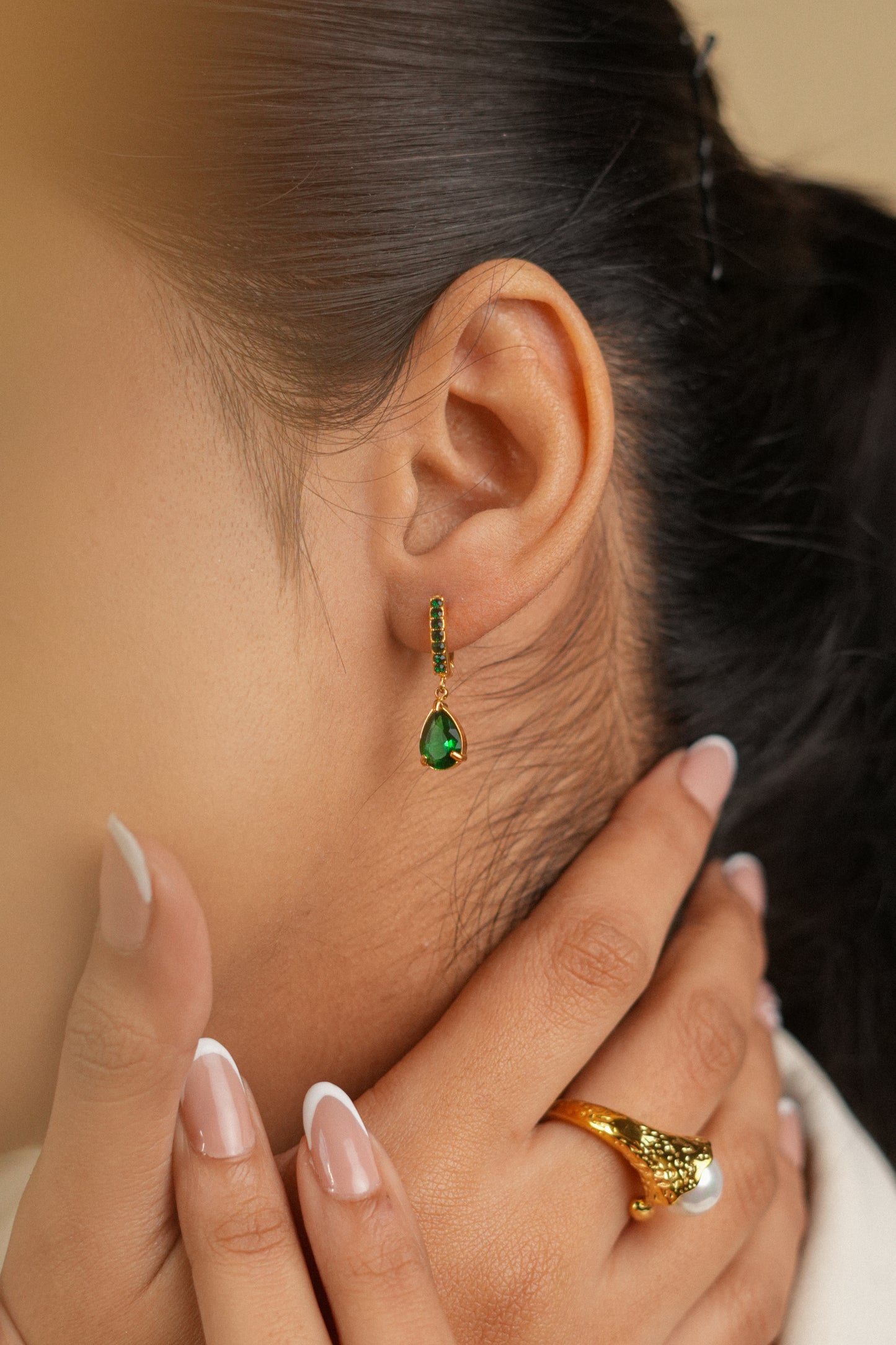 Emerald drop earrings