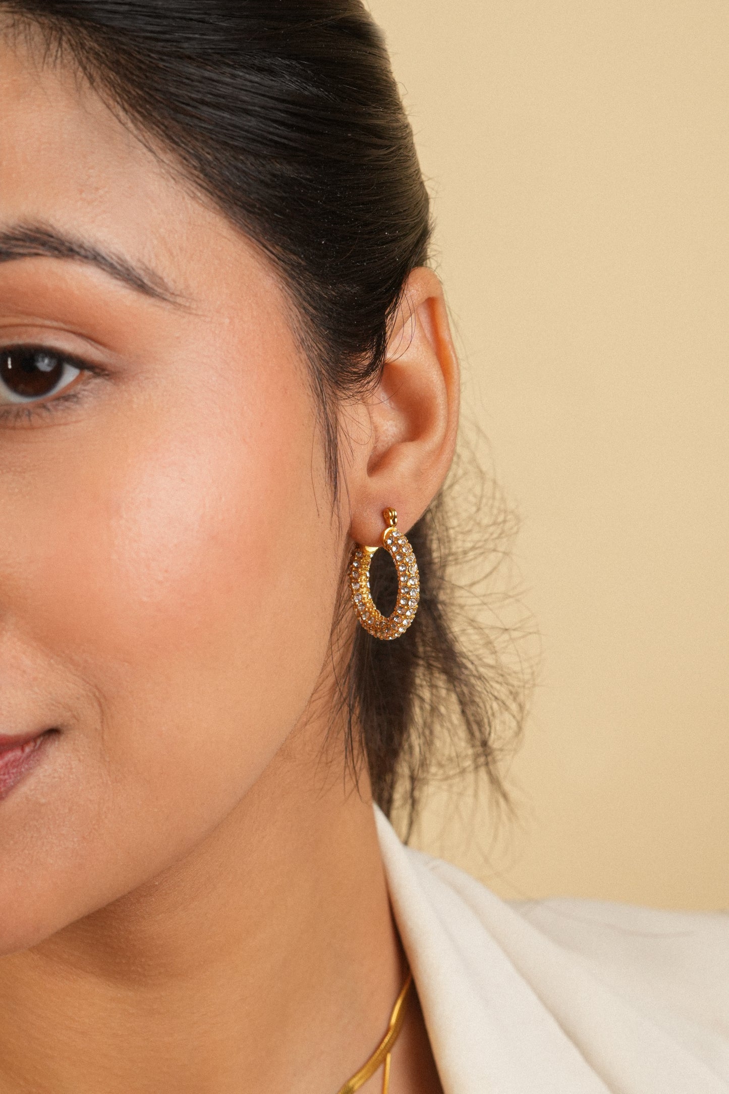The Amara hoops
