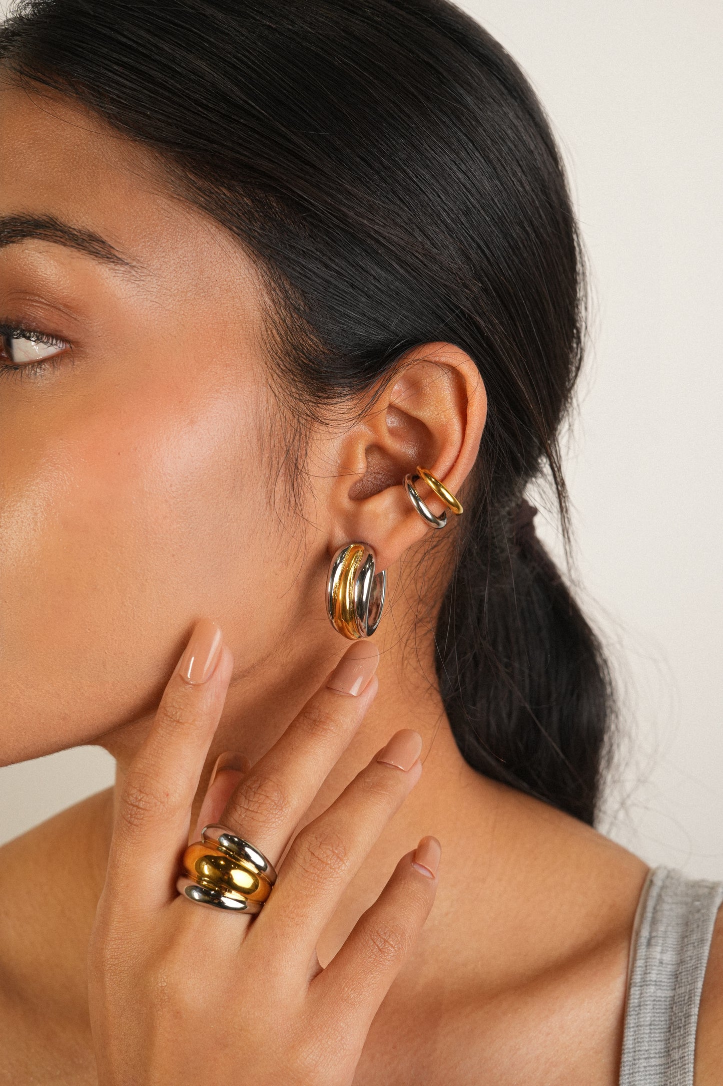 Dual tone hoops