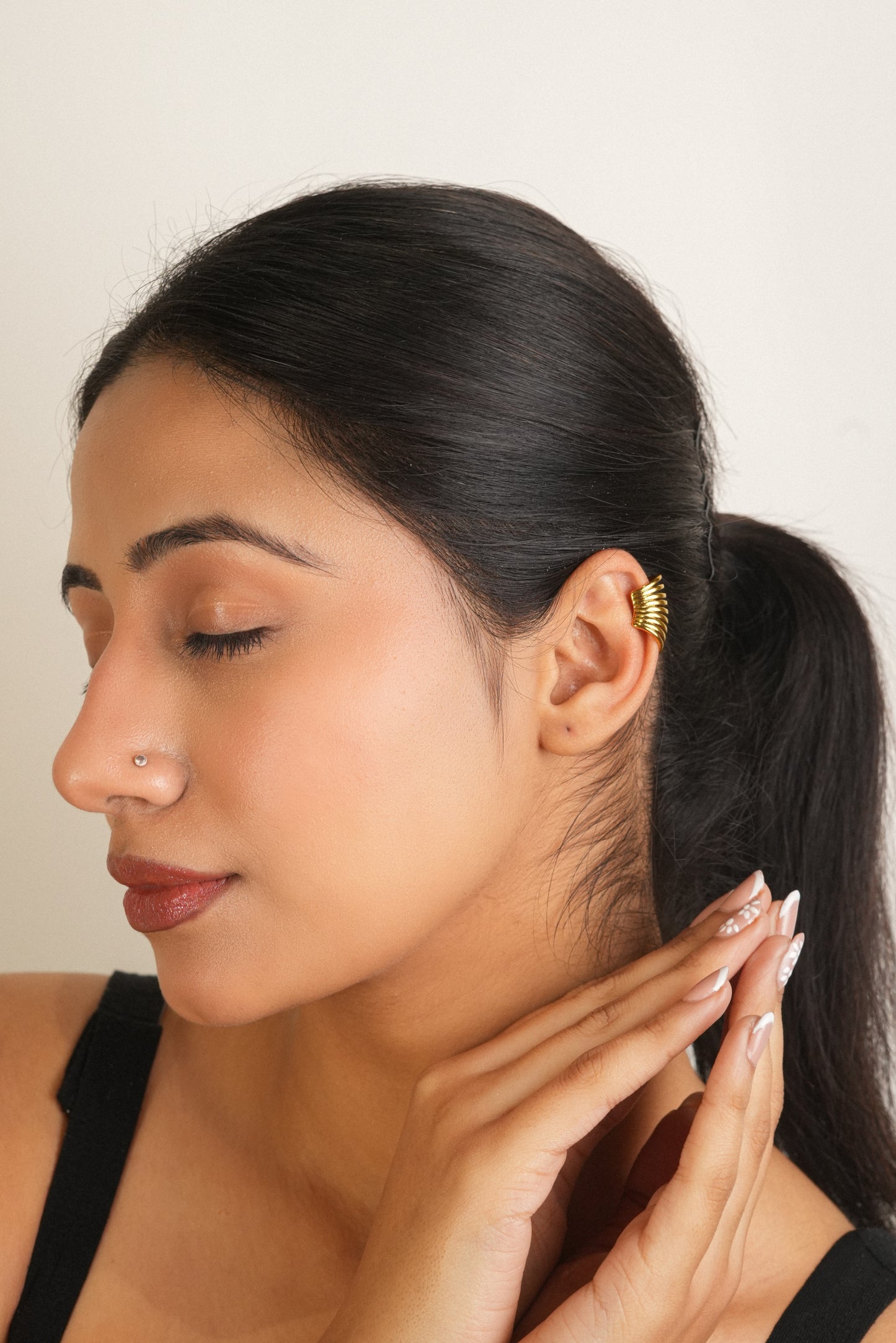 Spiral ear cuff